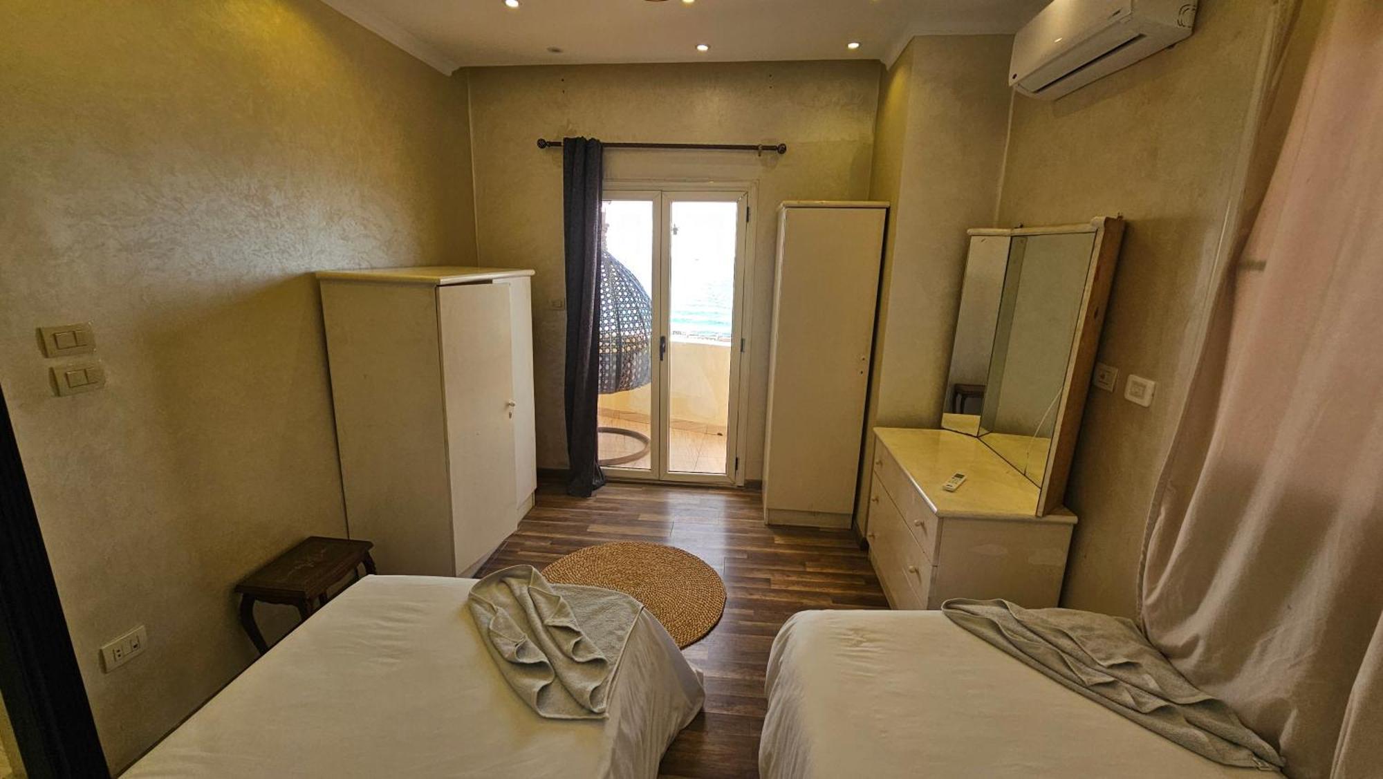 Apartament Simple Sea View - Families Only Alexandria