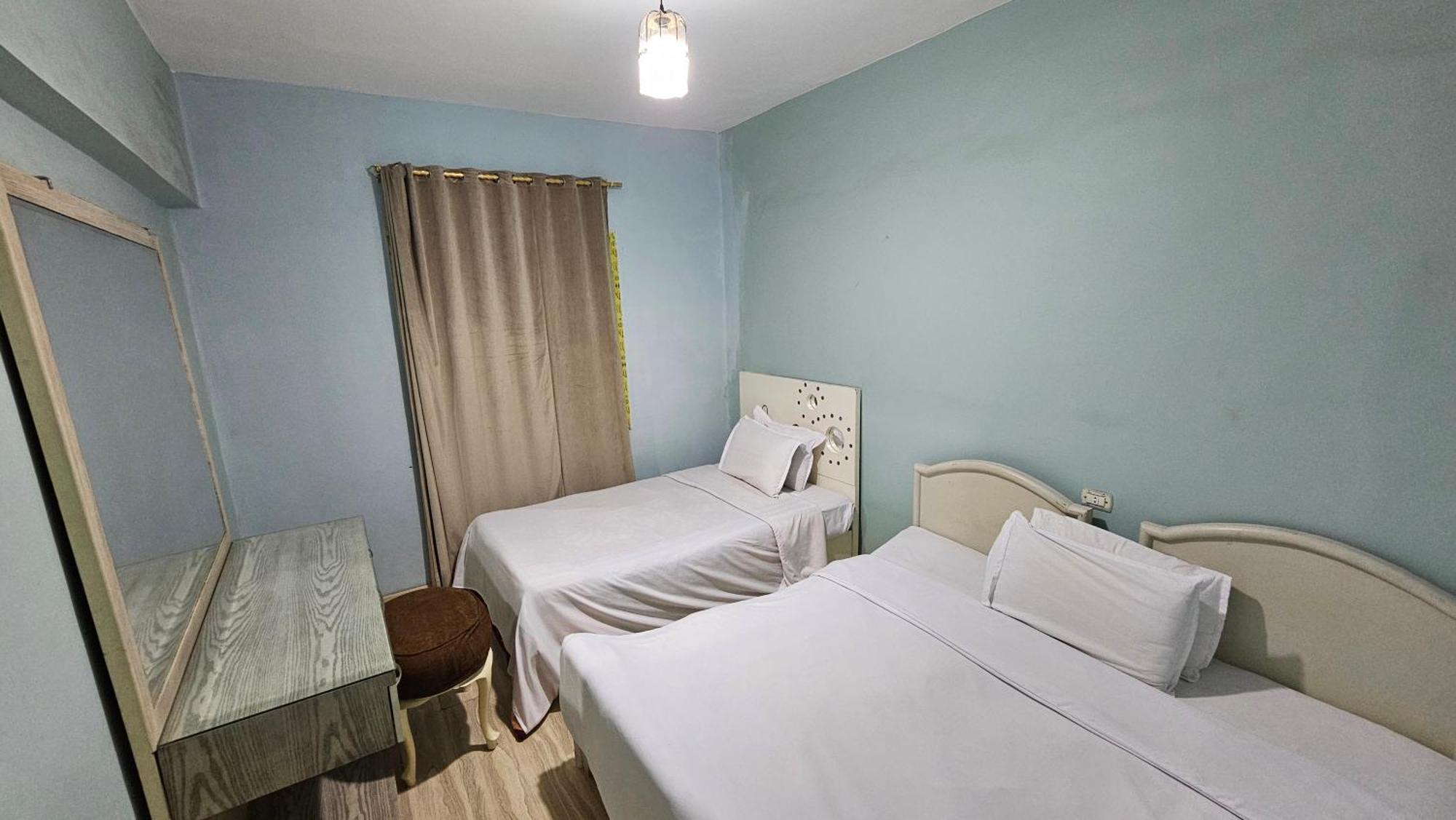 Simple Sea View - Families Only Apartament *